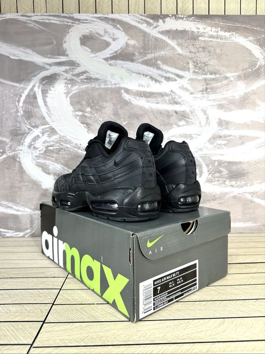 Nike Air Max 95 Triple Black