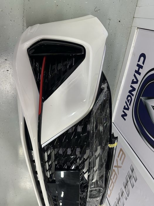 Бампер передний Чанган ЕАДО Changan Eado белый