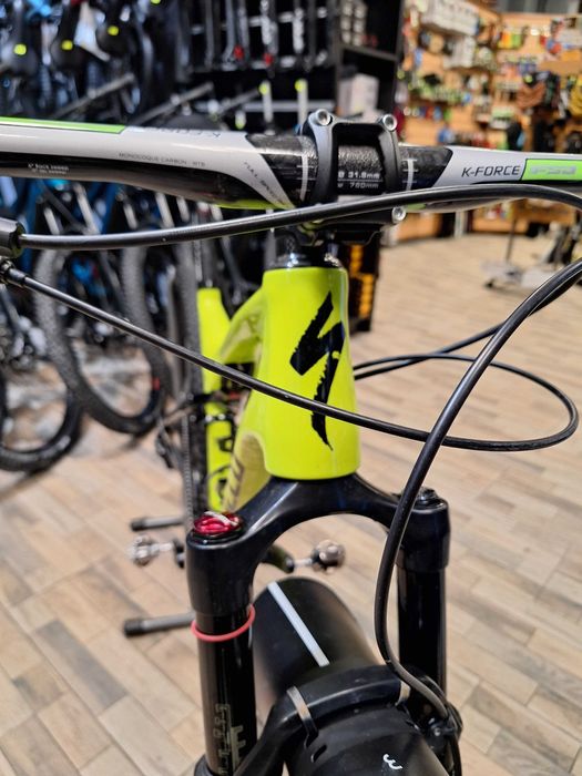 Vând bicicleta Specialized Carbon Ep mărime Lic Comp