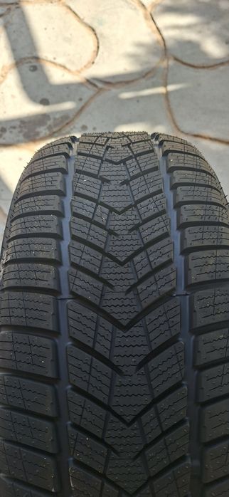 2 броя нови зимни гуми "Crosswind Grip Peak Winter" 215* 55*16