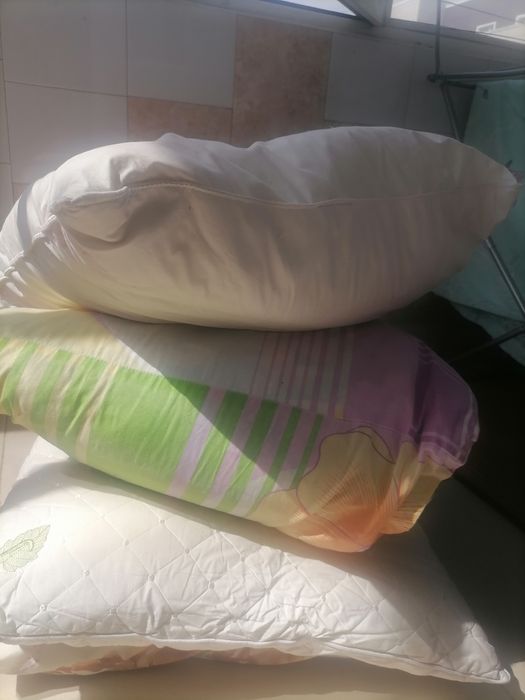 Продам подушки б/у