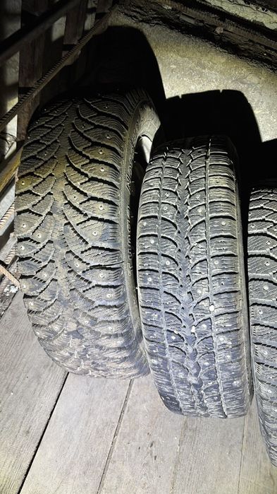 Покрышка на штамп вместе