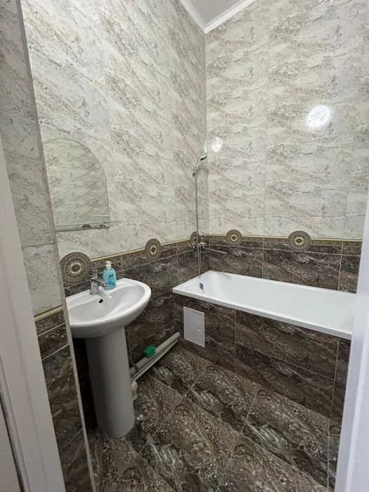 Сдам квартиру посуточно на Батыс 2