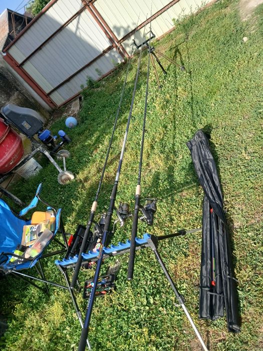 Vand echipament pescuit