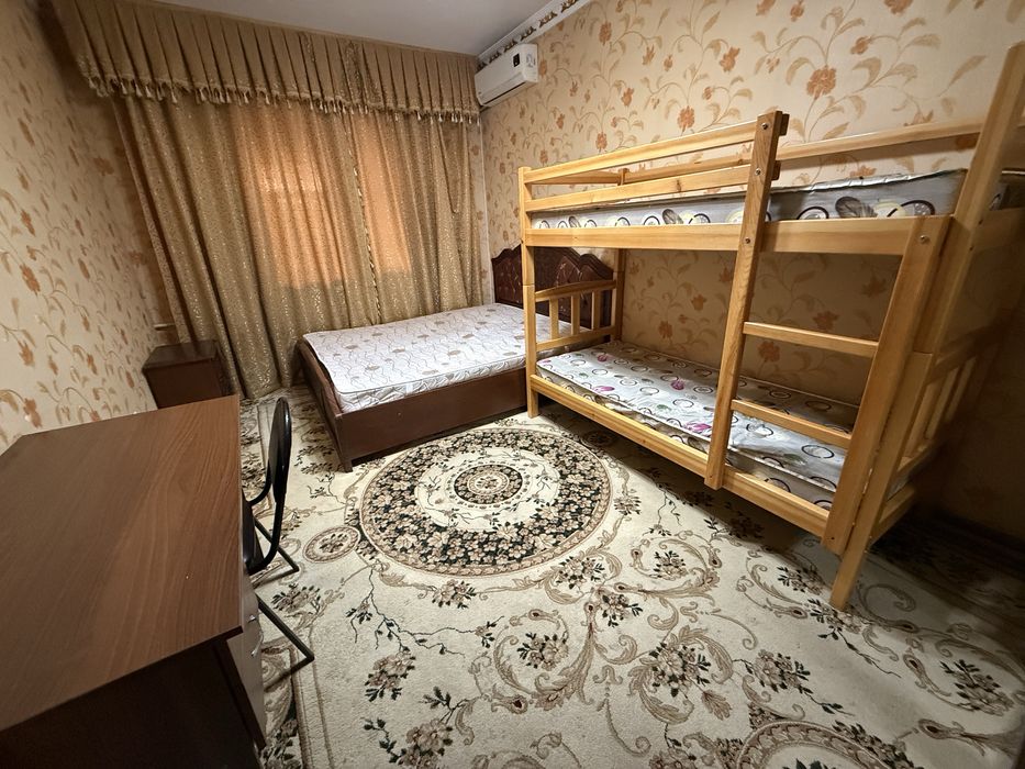 Чилонзор Ц квартал.  2комнатное 90кв банковской квартира Аренда