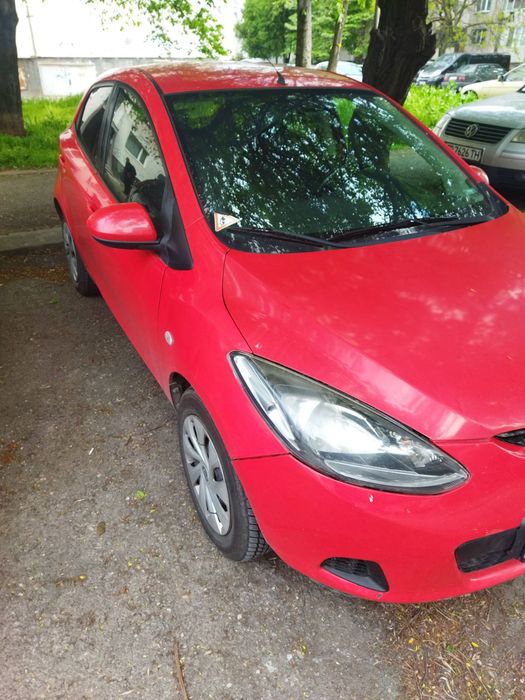 Мазда 2 много удобна и икономична за градски условия