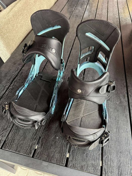 Vand set placa de snowboard bootsi si legaturi