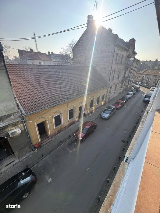 De vânzare Apartament 2 camere, Bulevard Revoluție /Piața Mare, Arad.
