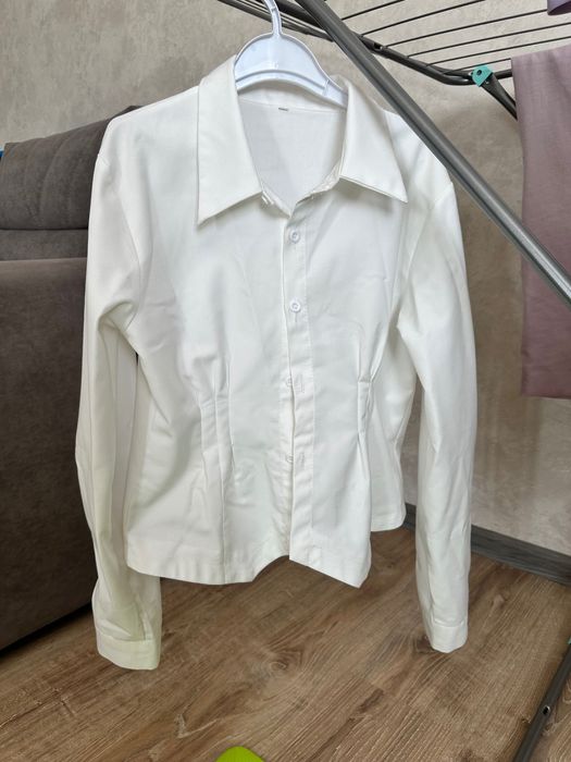 Блузка б/у для девочки белая