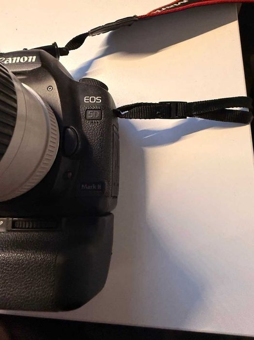 Canon EOS 5D Mark II + 70-200mm f/4L + Grip BG-E6 | Kit profesional