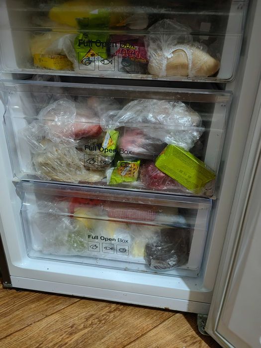 Холодильник SAMSUNG no frost