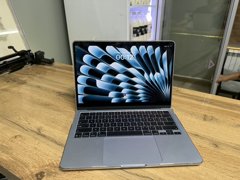 Макбук эйр Сатылады