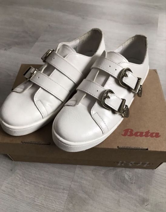 Обувки Bata, 36-ти номер