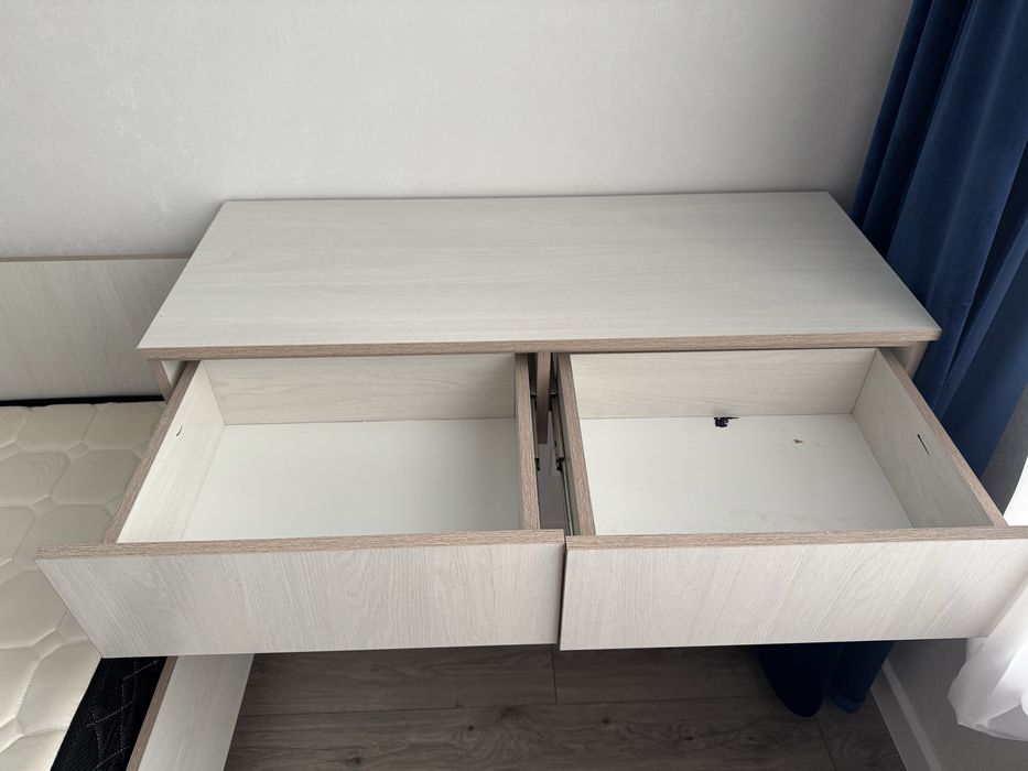 Полка/тумка с ящиками