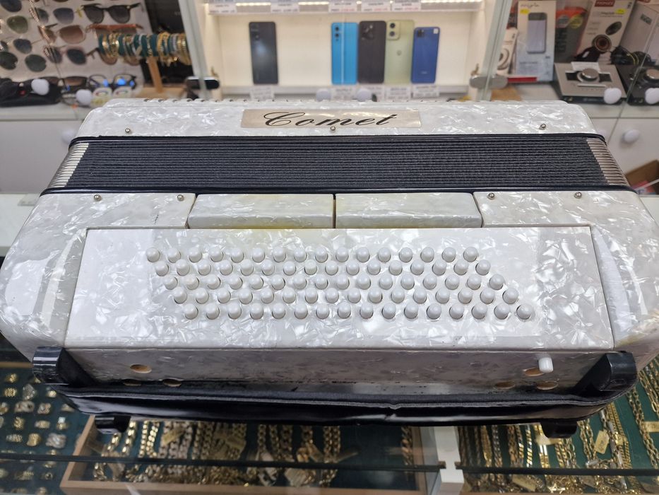 Amanet Vitan 107 Acordeon Comet 80 basi