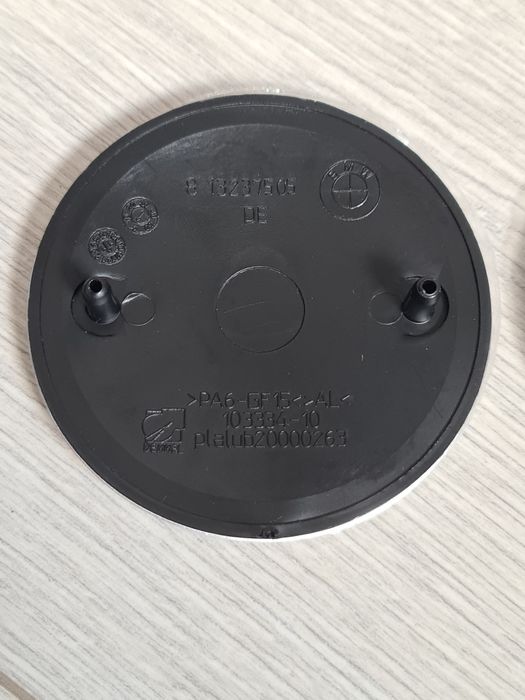 Emblema-Sigla-Logo-82mm-74mm-Bmw-E60-E90-G20-G30-G11-G05-G06-22-Xdrive