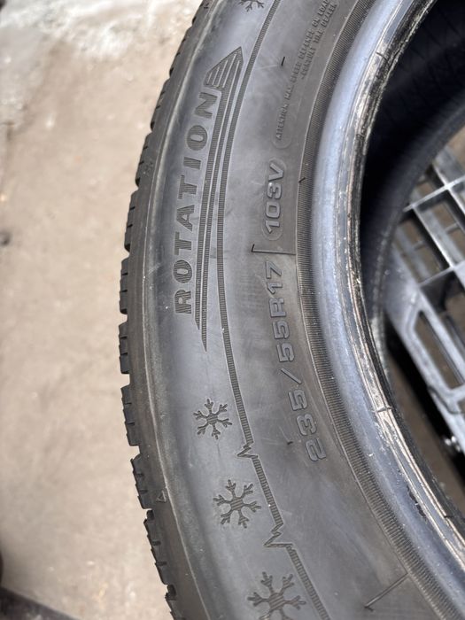 235/55/17 Continental 2 бр Dunlop 2023