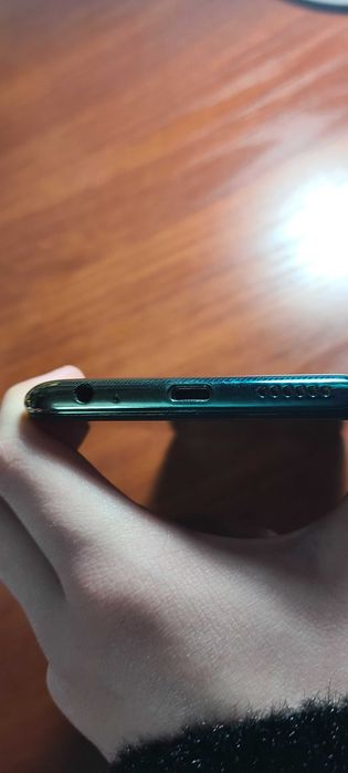 Продаю Tecno Camon 15