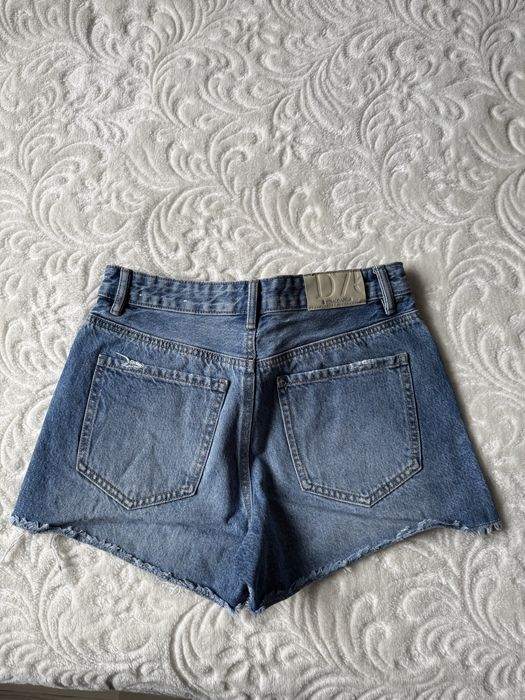 Pantaloni scurți de blug