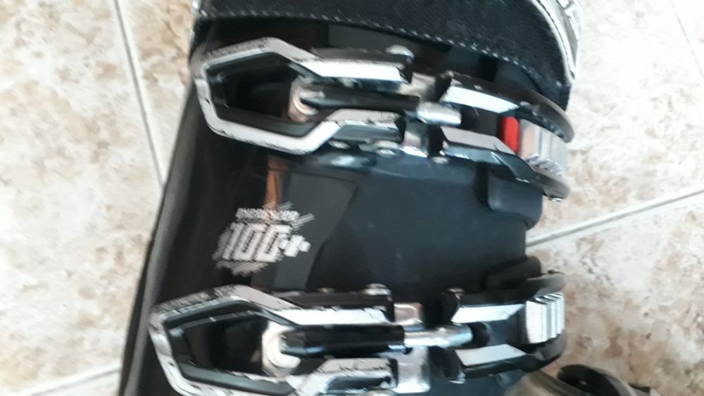 Продавам ски обувки Salomon