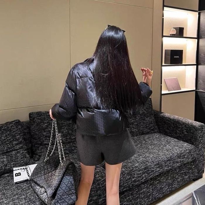 Дамско яке страхотен модел с намалена цена