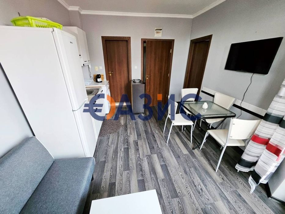 Продава се Двустаен апартамент в к.к. Слънчев бряг - 40 кв.м за 1088 €/кв.м - Снимка #6