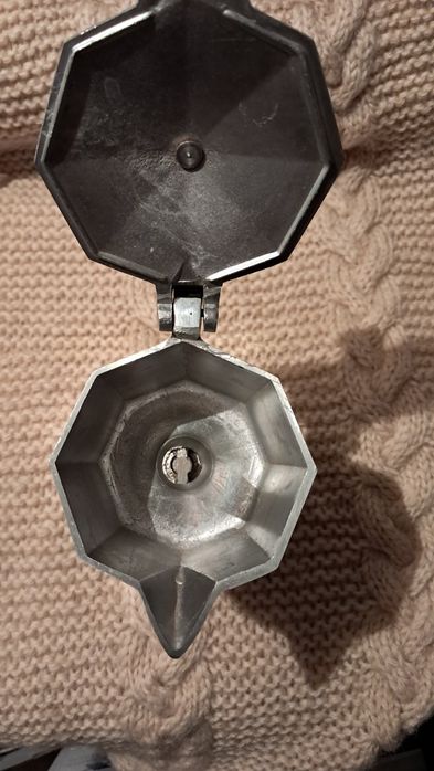 Малка кафеварка, алуминиева