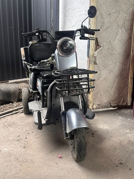 Продам трицыкл срочно
