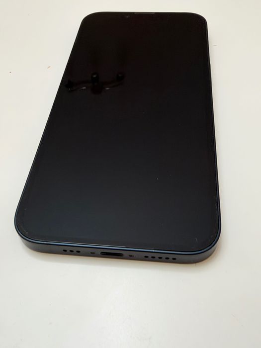 iPhone 13 midnight 128 gb