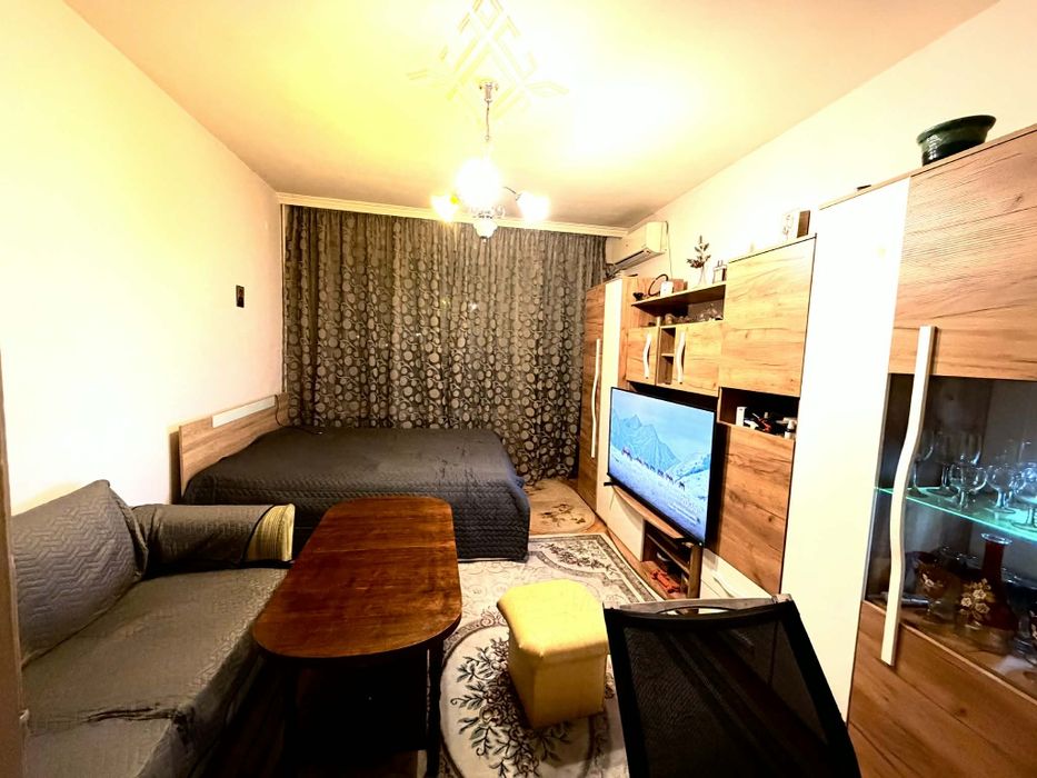 Продава се Тристаен апартамент в София, Толстой - 68 кв.м за 1388 €/кв.м - Снимка #1