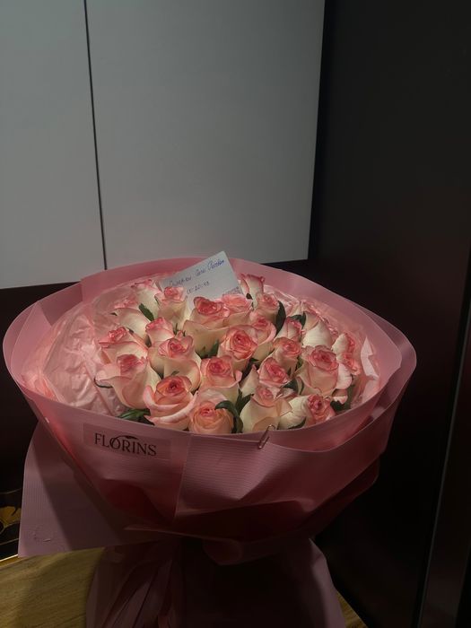 Букет из 25 розовых розы