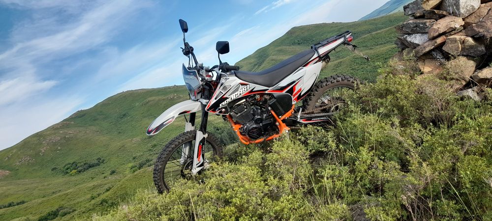 Продам Мотоцикл Прогаси 300