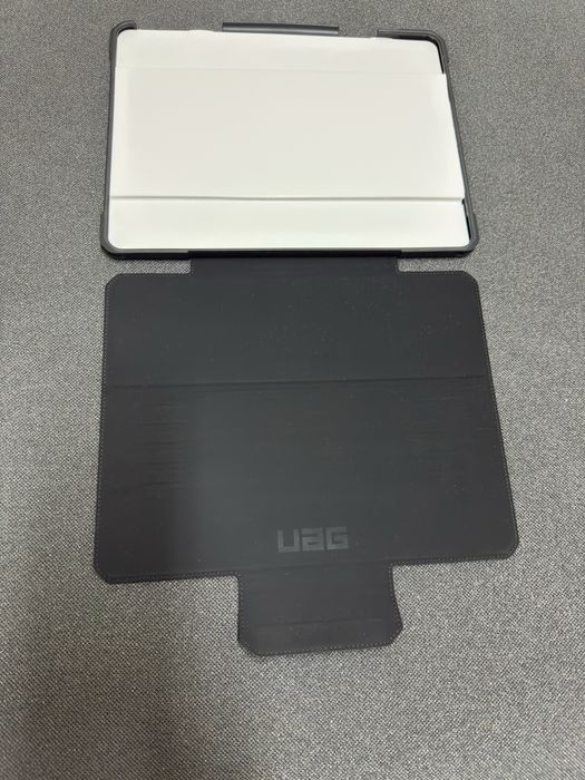 Husa iPad Air 13 (M2, M3, M4) - UAG METROPOLIS SE