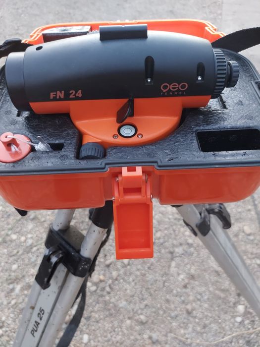 De vânzare nivela optică