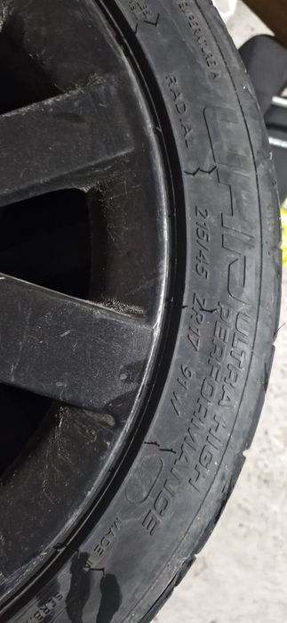 Vând cauciucuri  215/45/R17