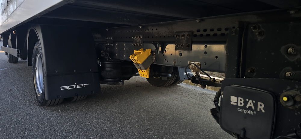 IVECO Daily koffer si lift  72-170 an 2016 3.0HPi 170CP Euro 5