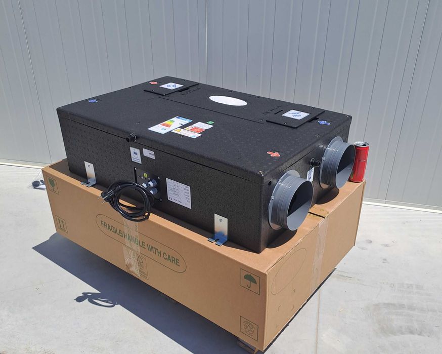 Рекуператор със заводски нагревател, байпас и ключ за управелние