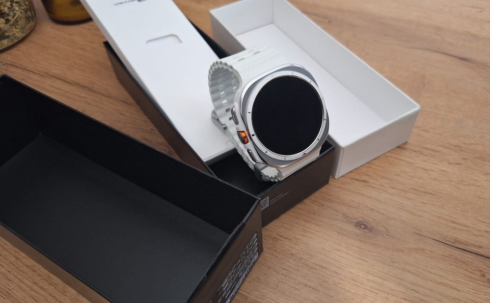 Samsung Galaxy Watch Ultra LTE - stare excelentă