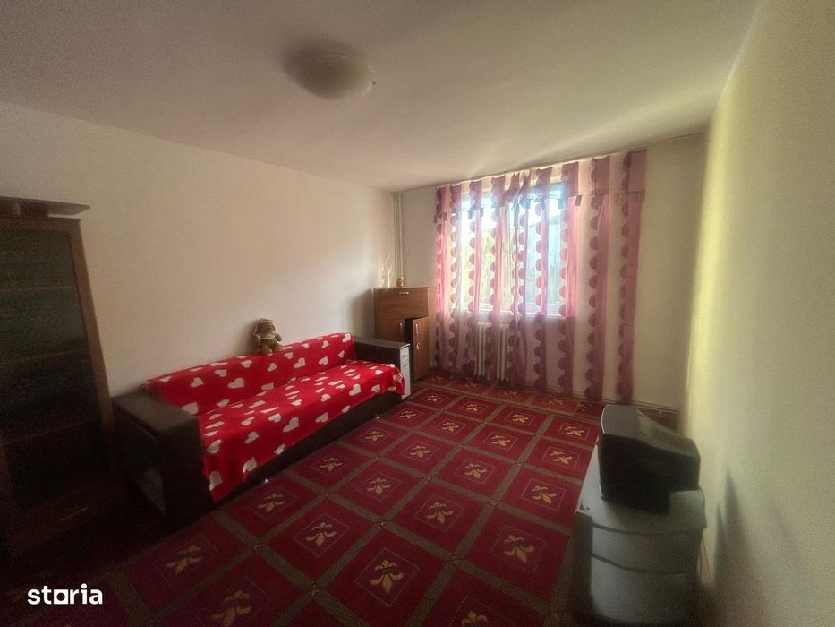 De Vânzare – Apartament 3 Camere, Decomandat – Aleeа Aurorei