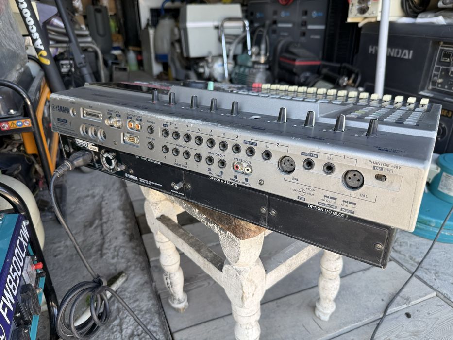 * YAMAHA AW4416 профессиональный микшер с HDD в хорошем состоянии