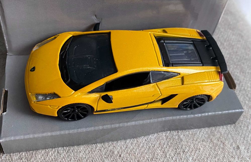 Macheta Lamborghini Gallardo 1 43 - noua la cutie - metal