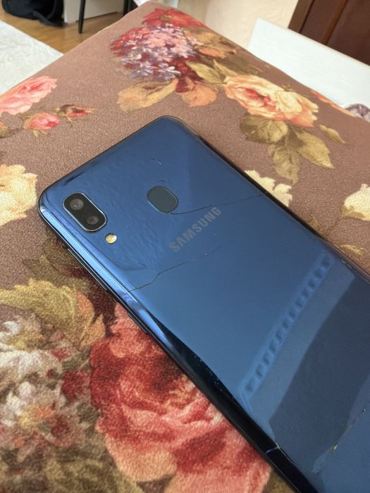 Samsung a20 32gb