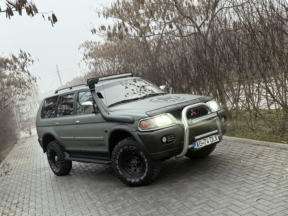 Mitsubishi Pajero Sport 3.0 Benzina + GPL Impecabil Impecabil