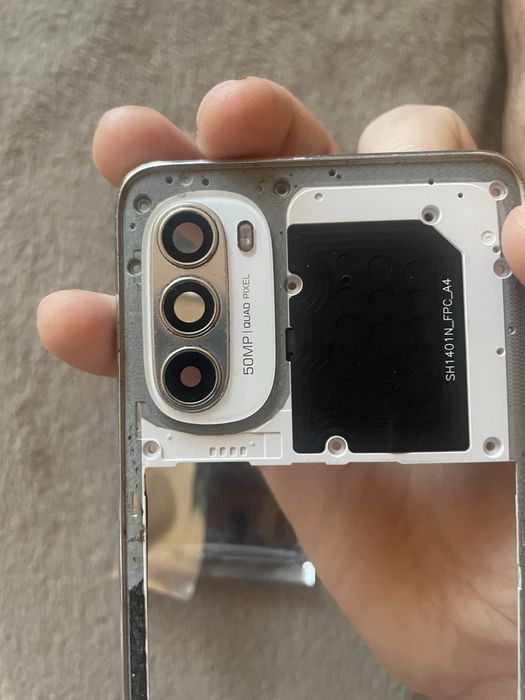 Ramă nounouță de Motorola moto G82 , accept si schimb