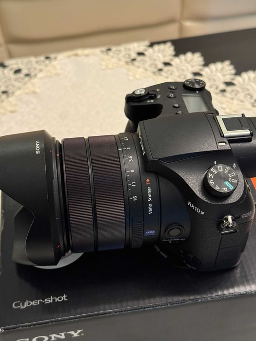 Vând Sony Cyber-shot DSC-RX10 IV Aparat Foto Compact 20.1MP