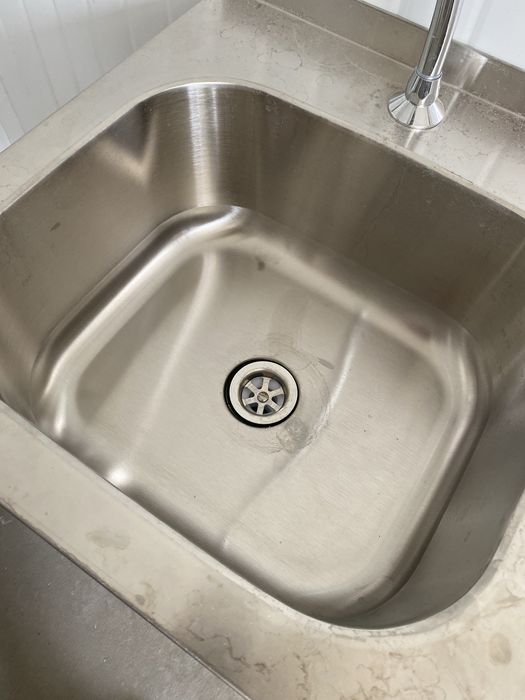 Безконтактна Мивка