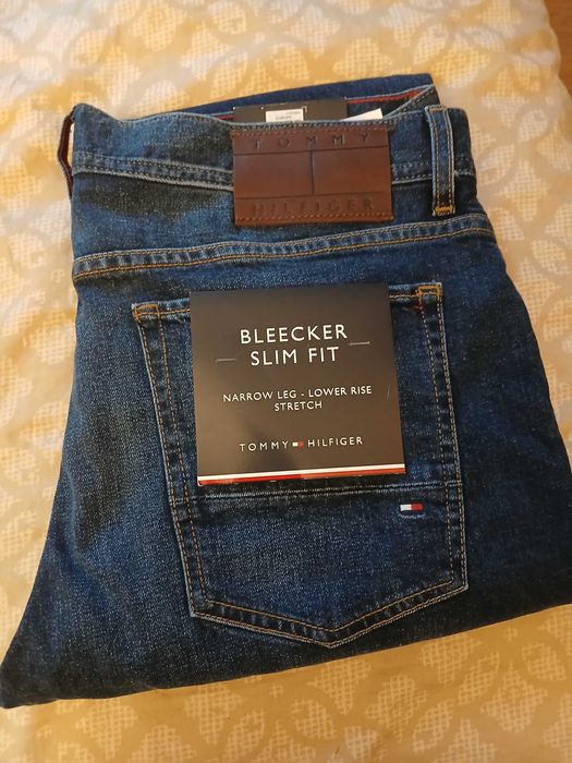 Продавам нови дънки Tommy Hilfiger размер 33/32