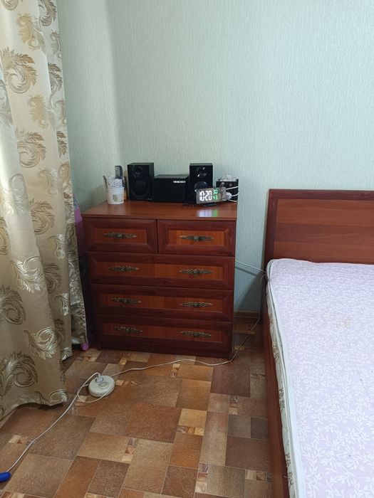Продам спальный гарнитур