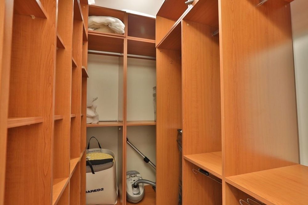 Дава се под наем Тристаен апартамент в София, Витоша - 125 кв.м за 1090 € - Снимка #8