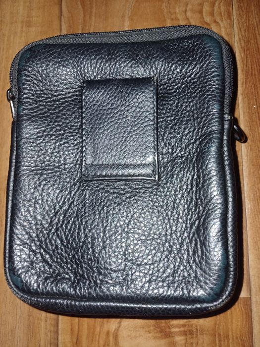 Продам срочно барсетку эко кожи